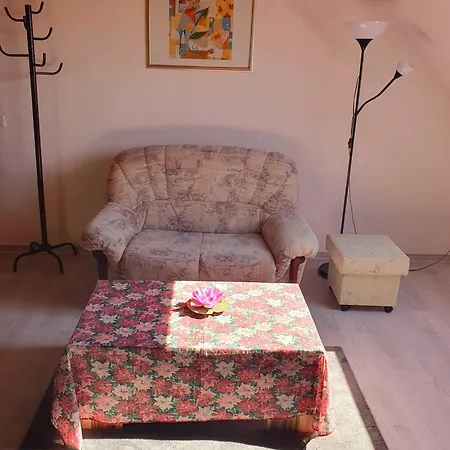 Luise Apartment *